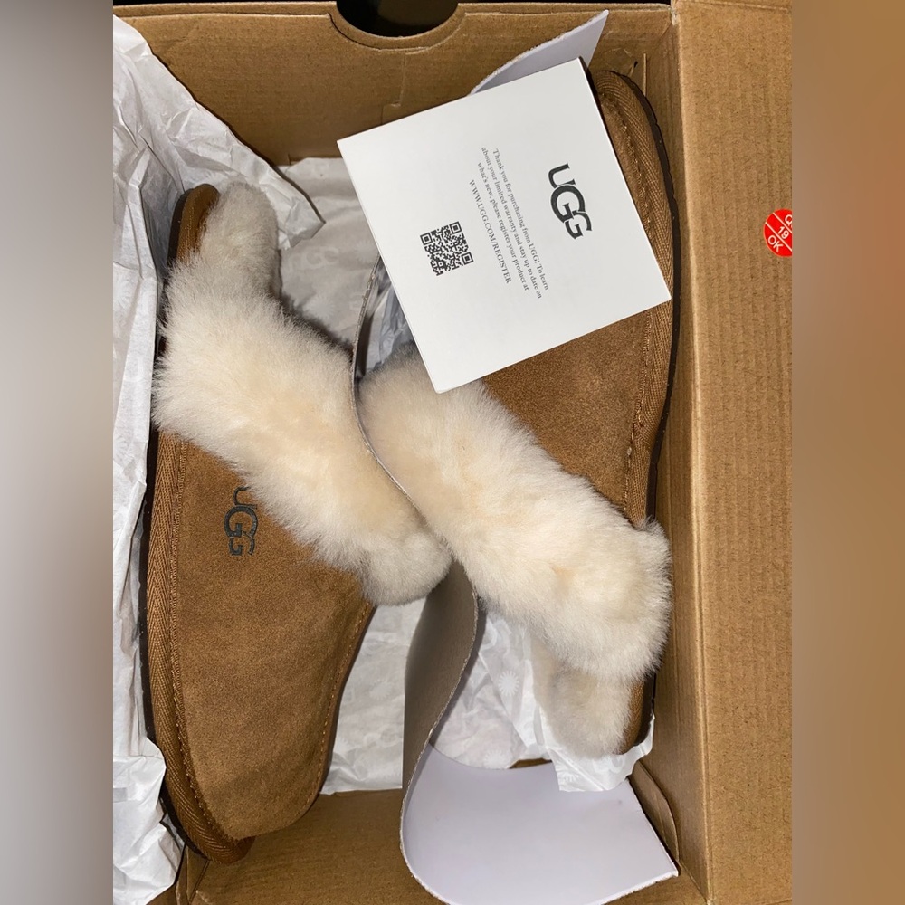 UGG WOMEN'S SCUFFETTE II SLIPPERS
